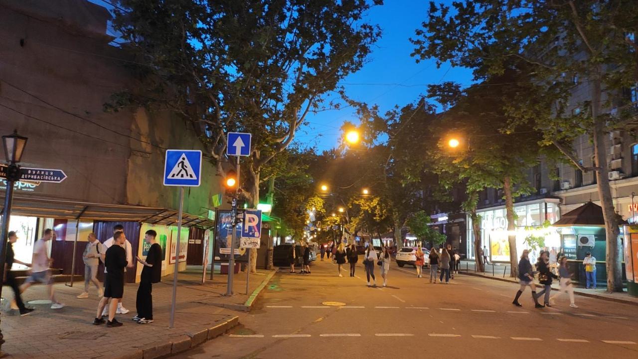 Квартира На Дерибасовcкой Odessa Esterno foto